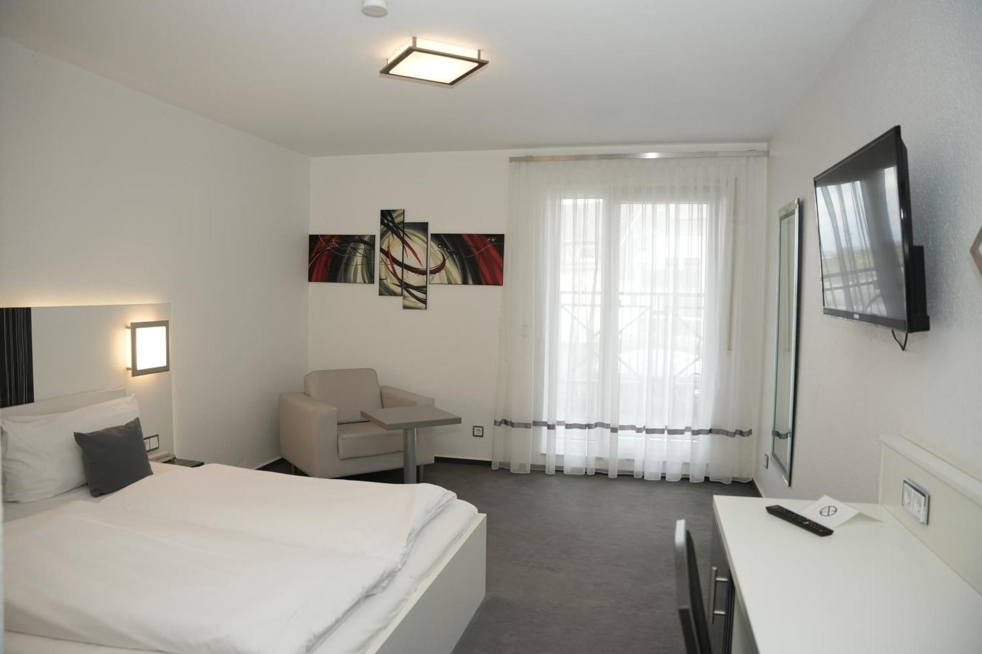 Weber Hotel מאנהיים מראה חיצוני תמונה